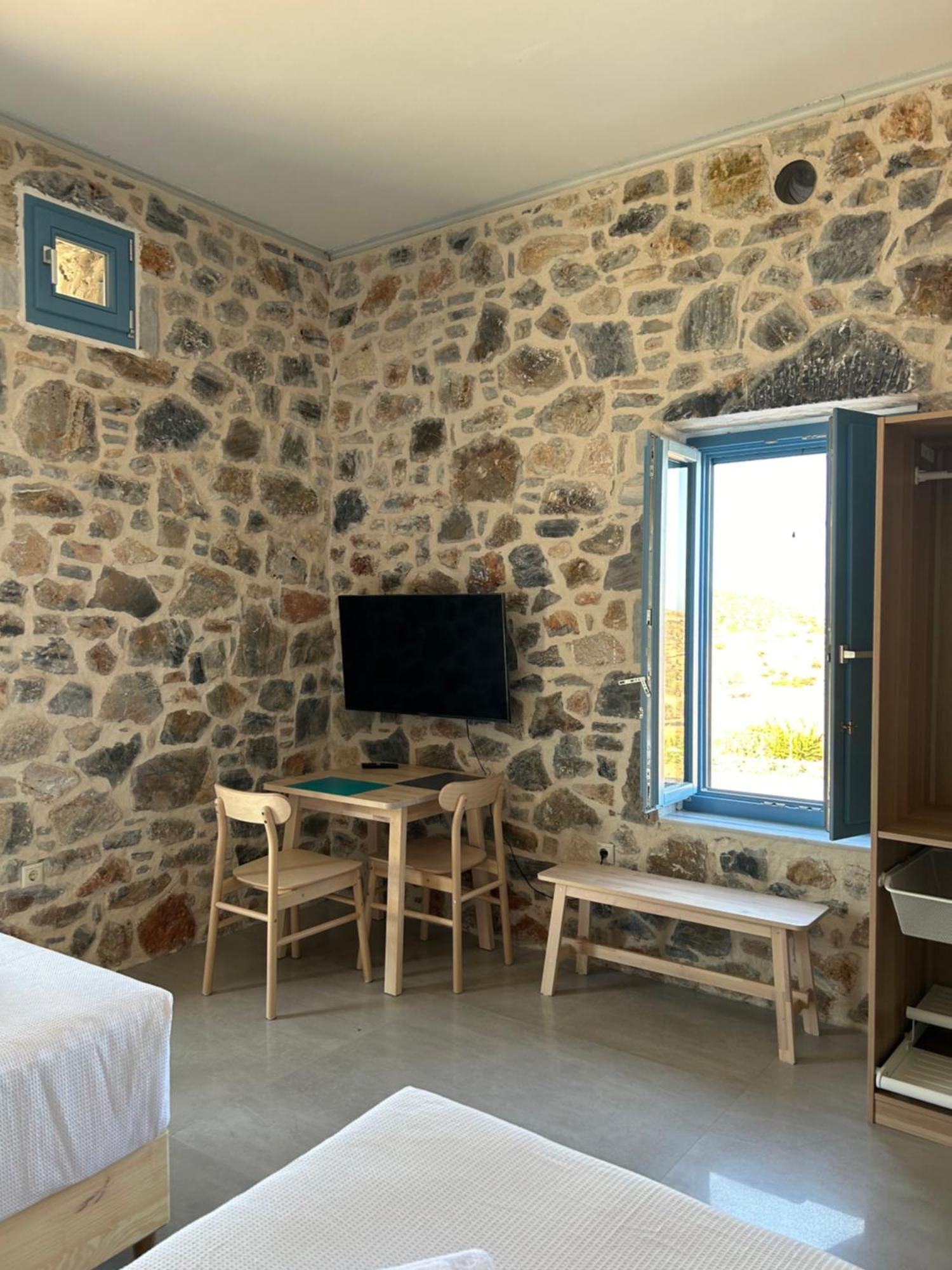Filotimia Villa Schoinoussa Exterior photo